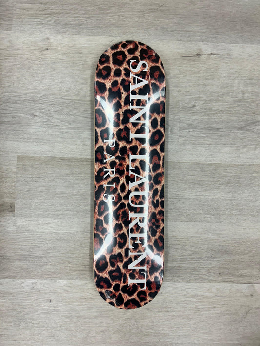 Luxe designbord met luipaardprint